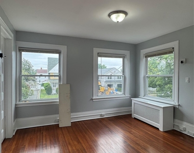 210 Elm Street - Photo Thumbnail 3