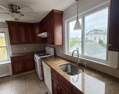 210 Elm Street - Photo Thumbnail 9