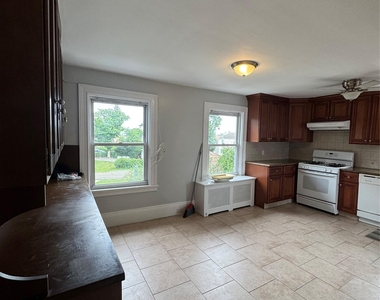 210 Elm Street - Photo Thumbnail 11