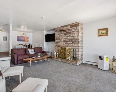 194 Jersey Avenue - Photo Thumbnail 14