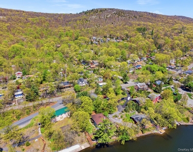 194 Jersey Avenue - Photo Thumbnail 16