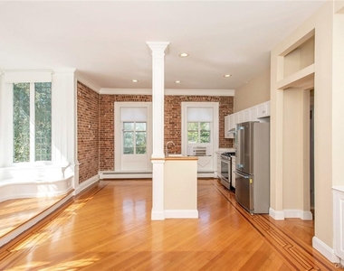80 Church Street - Photo Thumbnail 8