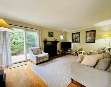 301 Kensington Way - Photo Thumbnail 11