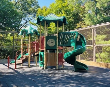 301 Kensington Way - Photo Thumbnail 25