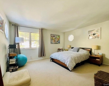 301 Kensington Way - Photo Thumbnail 15