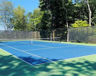 301 Kensington Way - Photo Thumbnail 23