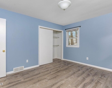 7 Elgin Street - Photo Thumbnail 8