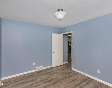 7 Elgin Street - Photo Thumbnail 25