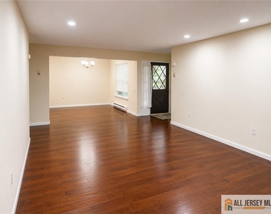 441 Belford Road - Photo Thumbnail 2