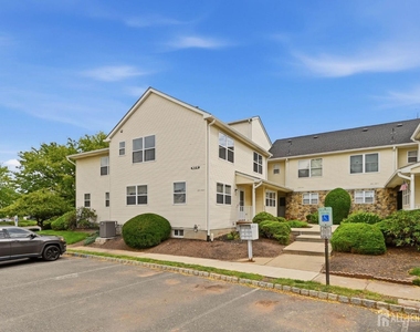 294 Dorset Court - Photo Thumbnail 3