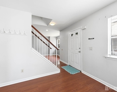 294 Dorset Court - Photo Thumbnail 4