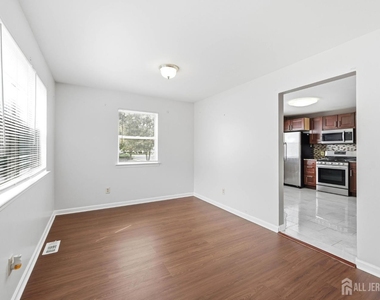 294 Dorset Court - Photo Thumbnail 5