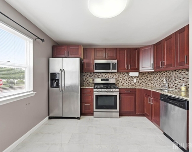 294 Dorset Court - Photo Thumbnail 15