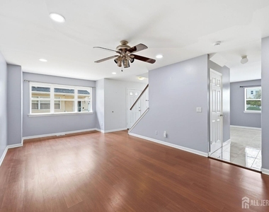 294 Dorset Court - Photo Thumbnail 11