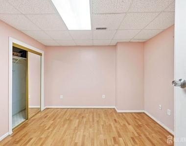 294 Dorset Court - Photo Thumbnail 30