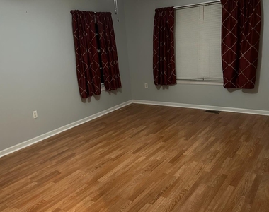 193 Fountayne Lane - Photo Thumbnail 13
