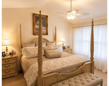 353 Cynthia Lane - Photo Thumbnail 10