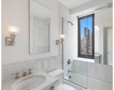 62 W 62nd Street - Photo Thumbnail 7