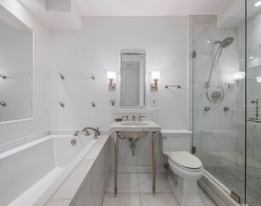 62 W 62nd Street - Photo Thumbnail 6