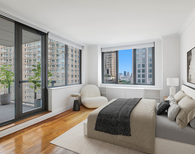 62 W 62nd Street - Photo Thumbnail 2