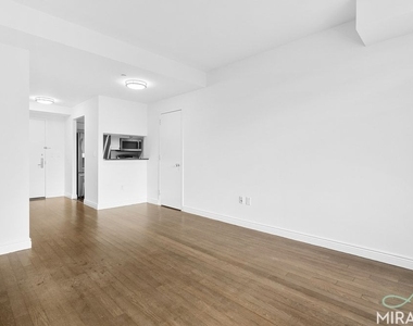 60 W 23rd Street - Photo Thumbnail 3