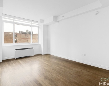 60 W 23rd Street - Photo Thumbnail 1