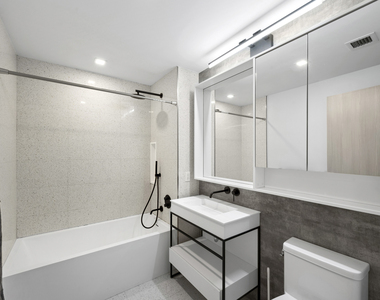 181 E 101st Street - Photo Thumbnail 8
