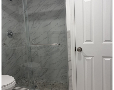 47-19 31st Avenue - Photo Thumbnail 3