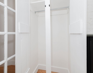 340 W 17th Street - Photo Thumbnail 12