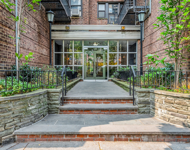 54 E 8th Street - Photo Thumbnail 2