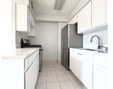 317 E 119th Street - Photo Thumbnail 3