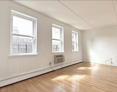 317 E 119th Street - Photo Thumbnail 2