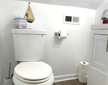 221 Madison Street - Photo Thumbnail 27