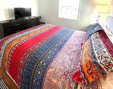 221 Madison Street - Photo Thumbnail 17