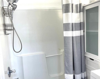 221 Madison Street - Photo Thumbnail 19