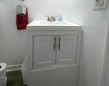 221 Madison Street - Photo Thumbnail 26