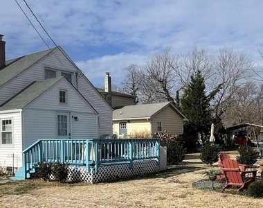 221 Madison Street - Photo Thumbnail 1