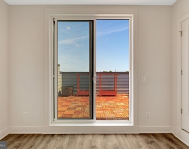 11247 Beaker Street - Photo Thumbnail 36