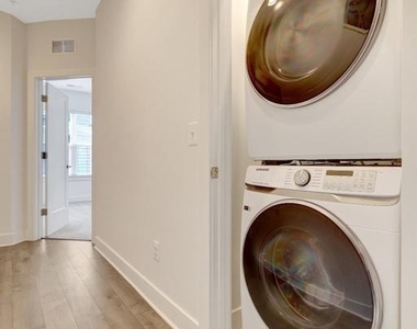 11247 Beaker Street - Photo Thumbnail 23