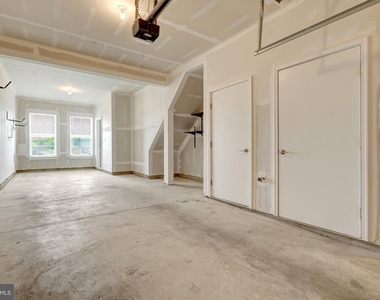 11247 Beaker Street - Photo Thumbnail 44