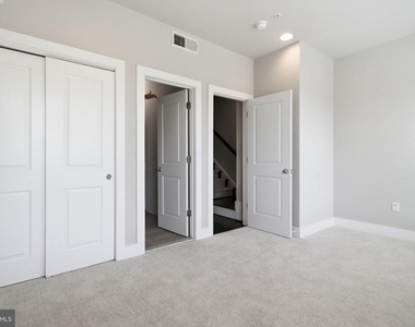 14566 Lake Vista Drive - Photo Thumbnail 18