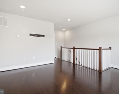 14566 Lake Vista Drive - Photo Thumbnail 25