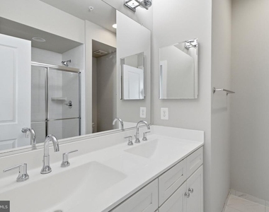 14566 Lake Vista Drive - Photo Thumbnail 19