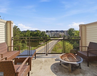 14566 Lake Vista Drive - Photo Thumbnail 30