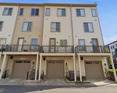 14566 Lake Vista Drive - Photo Thumbnail 29