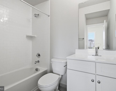 14566 Lake Vista Drive - Photo Thumbnail 16