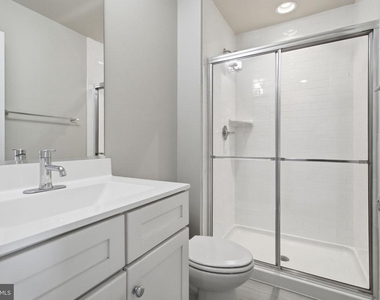 14566 Lake Vista Drive - Photo Thumbnail 27