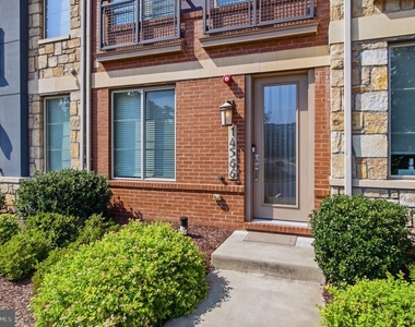 14566 Lake Vista Drive - Photo Thumbnail 2