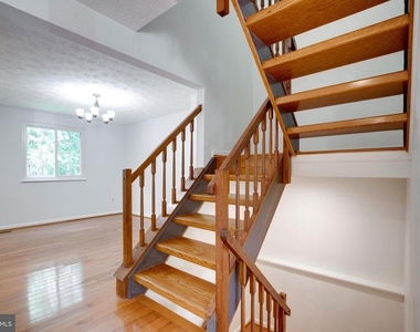 1604 Barnstead Drive - Photo Thumbnail 7