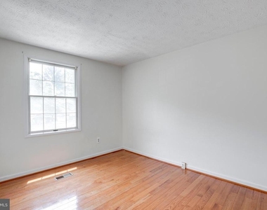 1604 Barnstead Drive - Photo Thumbnail 17